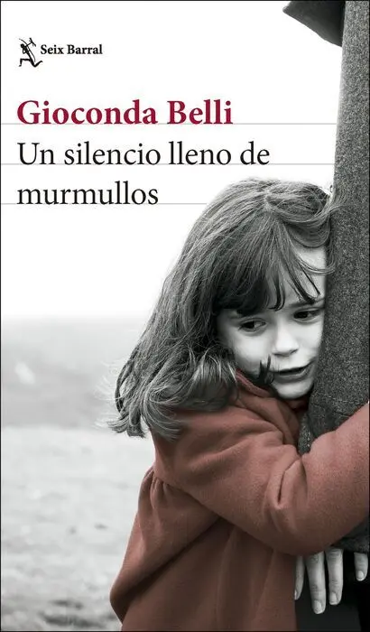 Un Silencio Lleno de Murmullos